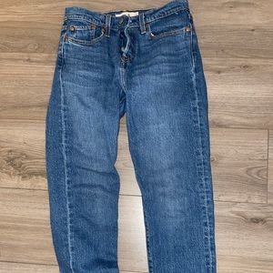 Levi’s wedgie jeans size 25